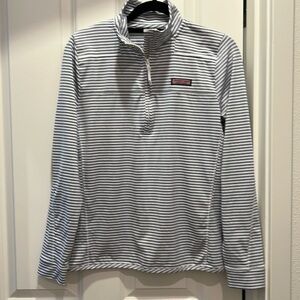 Vineyard Vines zip pullover top